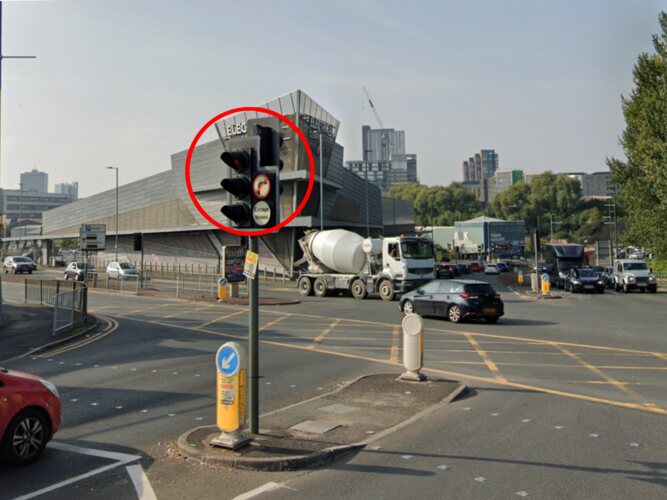 Banned right turn from chancellor street into ashton old road