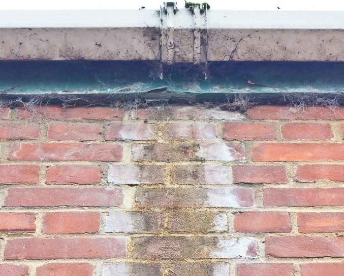 Penetrating dampness from the outside of the building
